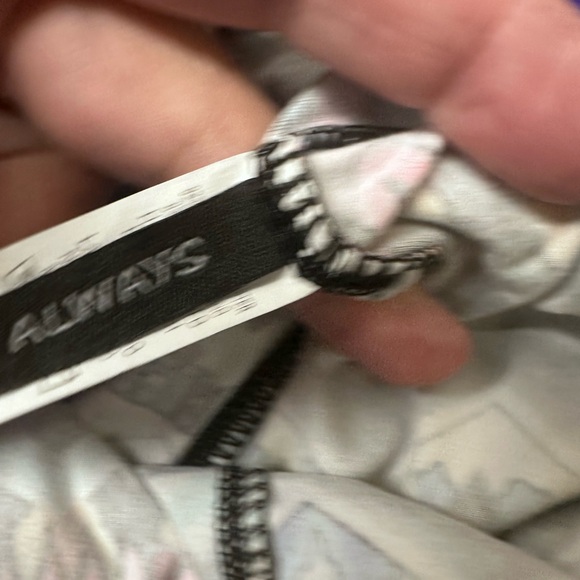 Always Colorful Patterned plus Leggings - Picture 4 of 5